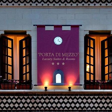 טאורמינה Porta Di Mezzo Luxury Suites & Rooms מראה חיצוני תמונה