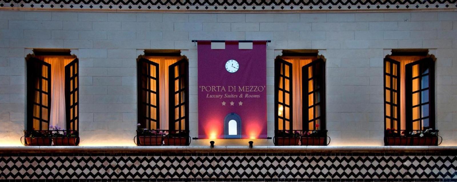 טאורמינה Porta Di Mezzo Luxury Suites & Rooms מראה חיצוני תמונה